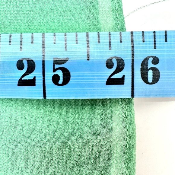 1. State Top Women's 2X Green Preble Cold Shoulder Long Sleeve V-neck NWT - Picture 10 of 10